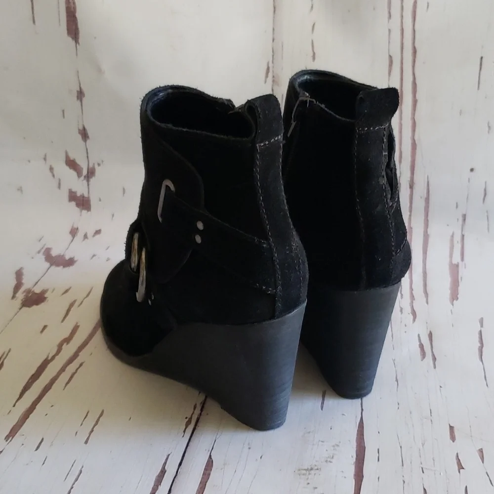 Lucky Brand 5 black suede wedges heels ankle boots